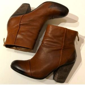 Vince Camuto Hadley in Size 6